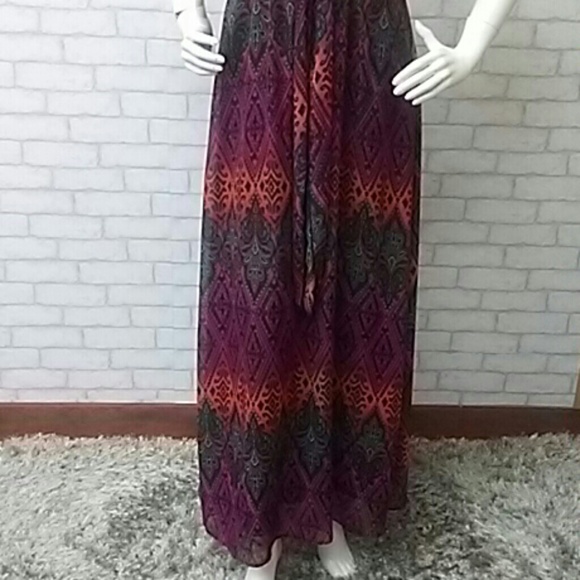 Beautiful strapless maxi LIKE NEW - Picture 2 of 4